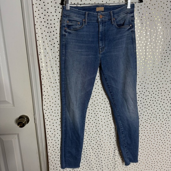 Mother High Waisted Looker Ankle Fray - Picture 1 of 9